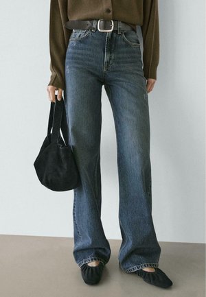 HIGH WAIST WITH FRAYED HEMS - Flared Jeans - blue