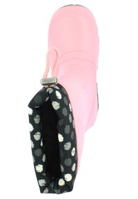 Roze rubberen laars met een zwart-witte stippenvoering. Voorzien van een trekband en een textuur op de bovenkant voor extra grip.