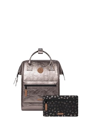 LOUISVILLE - Tagesrucksack - brown iridescent