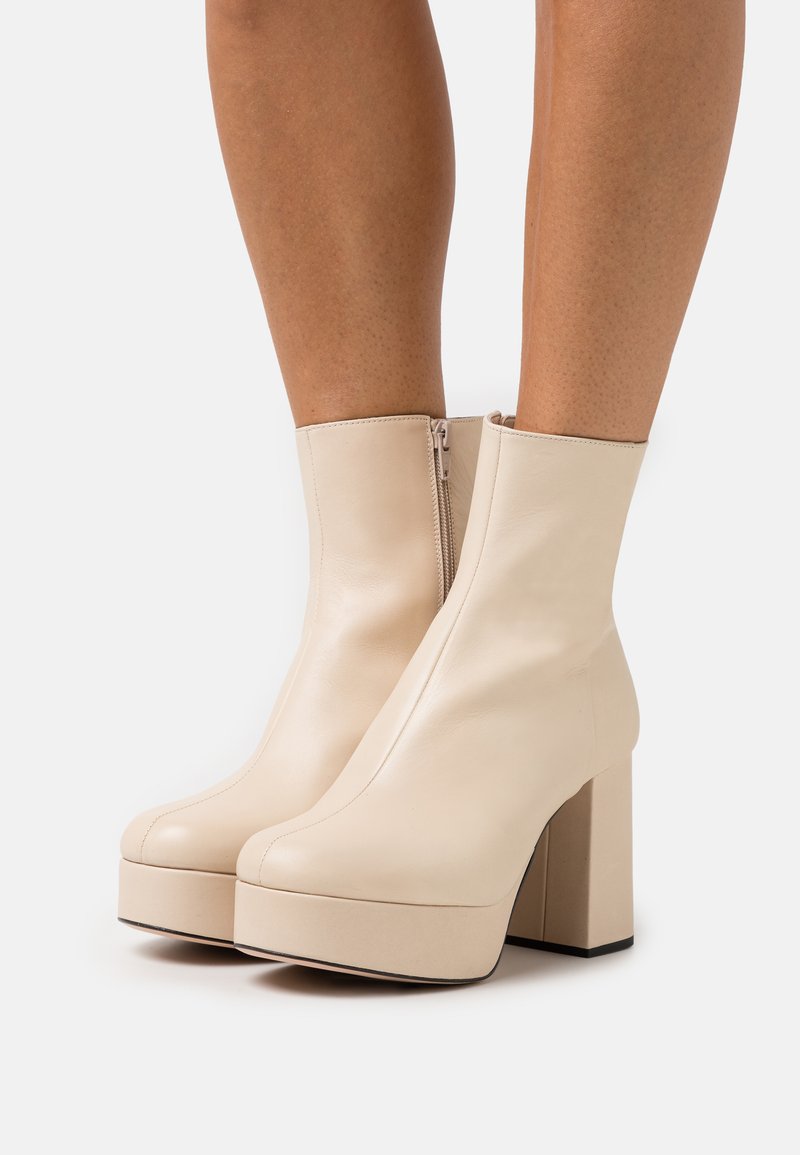 Ted Baker DAYLI Platform ankle boots ecru/offwhite Zalando.co.uk