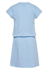Helles blaues Baumwollkleid mit lockerer Passform, kurzen Ärmeln und einem elastischen Taillenbund. Der Rücken zeigt ein einfaches, flaches Kragendesign.
