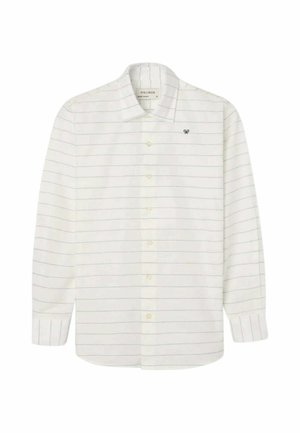 Camisa blanca de manga larga con botones, con finas rayas horizontales grises y un pequeño lazo negro bordado cerca del pecho izquierdo.