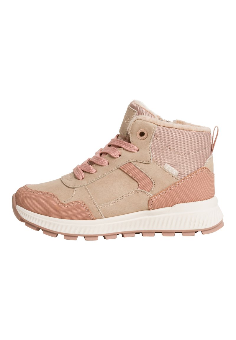 Sneaker alte beige e rosa con pannelli testurizzati, lacci rosa, rivestimento morbido e suola in gomma bianca con battistrada per trazione.