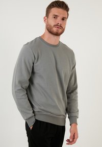 Buratti REGULAR FIT - Melegítőfelső - khaki