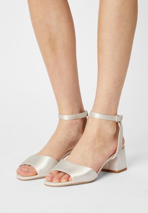 BEATE - Sandals - ivory