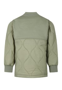 Vadderad jacka i ljusgrön med en slät, texturerad övre del och ribbade muddar. Har en rund krage och vågig sömnadsdesign.