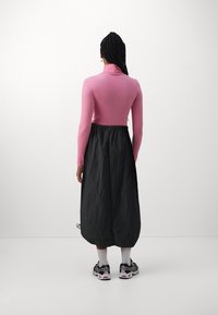 adidas Sportswear Saia evasé - black