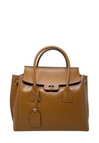 Brązowa skórzana torebka o strukturalnym kształcie, podwójne uchwyty u góry, zapięcie na frontowej klapie oraz odpinany tag. Posiada kontrastowe przeszycia.