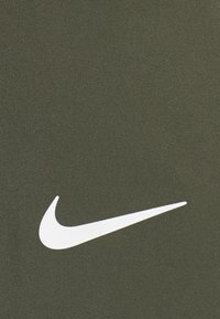 Nike Performance UNISEX - Pantalón corto de deporte - cargo khaki/white