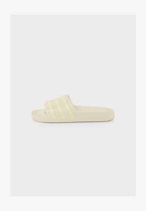 adidas Sportswear, ADILETTE AQUA SLIDES - Σαγιονάρες πισίνας - alumina/wonder white/alumina