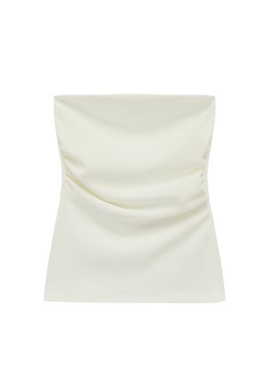 Haut en satin crème sans bretelles avec un détail froncé sur la poitrine et un ourlet droit.