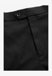 Unselected, black