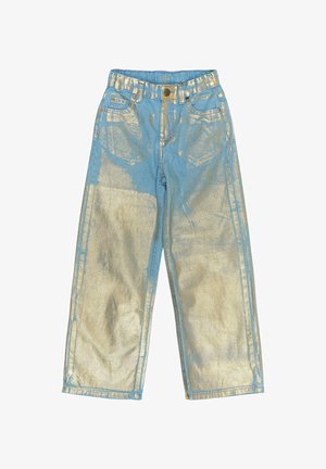 Jeans en denim bleu clair avec des accents dorés brillants, présentant une coupe droite, une fermeture à bouton et cinq poches.