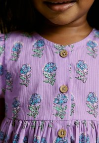 Next REGULAR FIT - Hverdagskjole - purple flower print