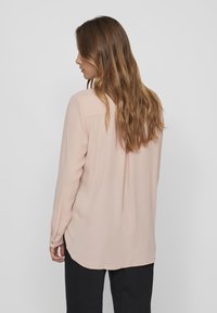 VILA VILUCY - Bluse - misty rose