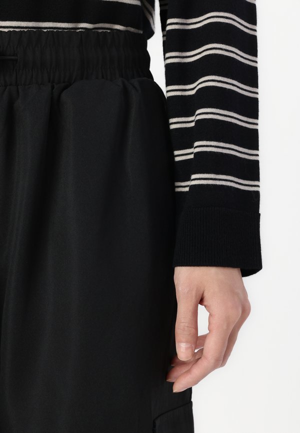 ONLCASHI PANT - Cargo trousers3