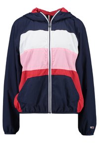 Granatowa, biała, różowa i czerwona kurtka wiatrówka z kapturem, zapinana na zamek z przodu i z elastycznymi ściągaczami; charakteryzuje się kolorowym wzorem i przednimi kieszeniami.