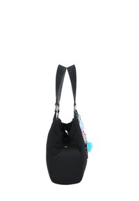 Schwarze Nylon-Handtasche mit doppelten Trägern und runder Form. Verfügt über bunte Anhänger und Hardware-Akzente, darunter ein SMILEY-Gesicht und ein Pom-Pom.