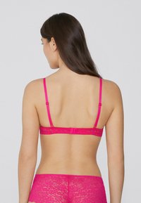 Tezenis SUPER  - Push-up bra - rosa fucsia brillante