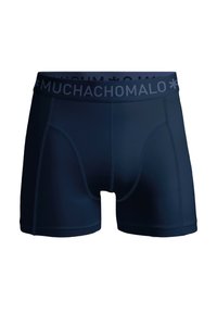 Sötétkék boxer alsónadrág sima szövetből, logós derékpánttal és kontrasztvarrással. Testhez simuló fazonnal készült.