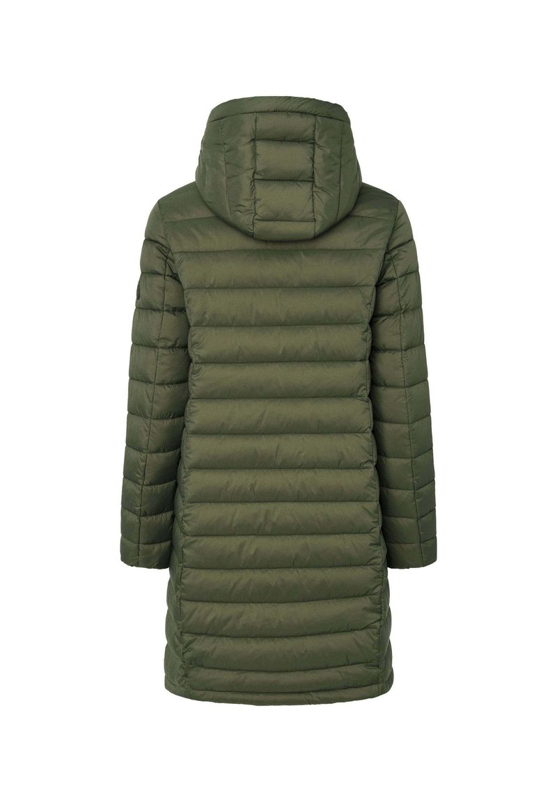 Parker acolchado verde oliva con capucha, que presenta secciones acolchadas horizontales, diseño hasta la rodilla y textura suave y mate.