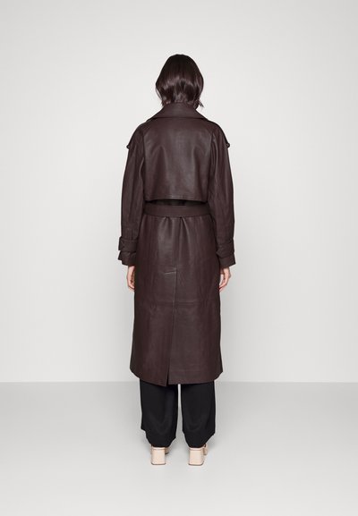 IVY OAK LILITH - Gabardina - bordeaux