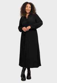 Live Unlimited London BUTTON THROUGH BELTED - Abito a camicia - black
