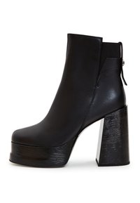 Cesare Gaspari Platform ankle boots - black