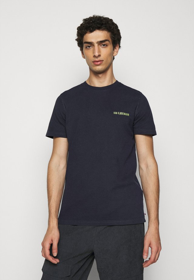 CASUAL TEE - T-shirts - mood indigo
