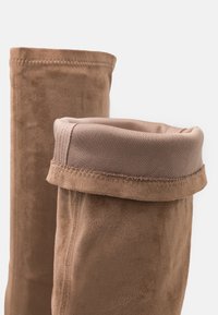 Anna Field Botas mosqueteras - taupe