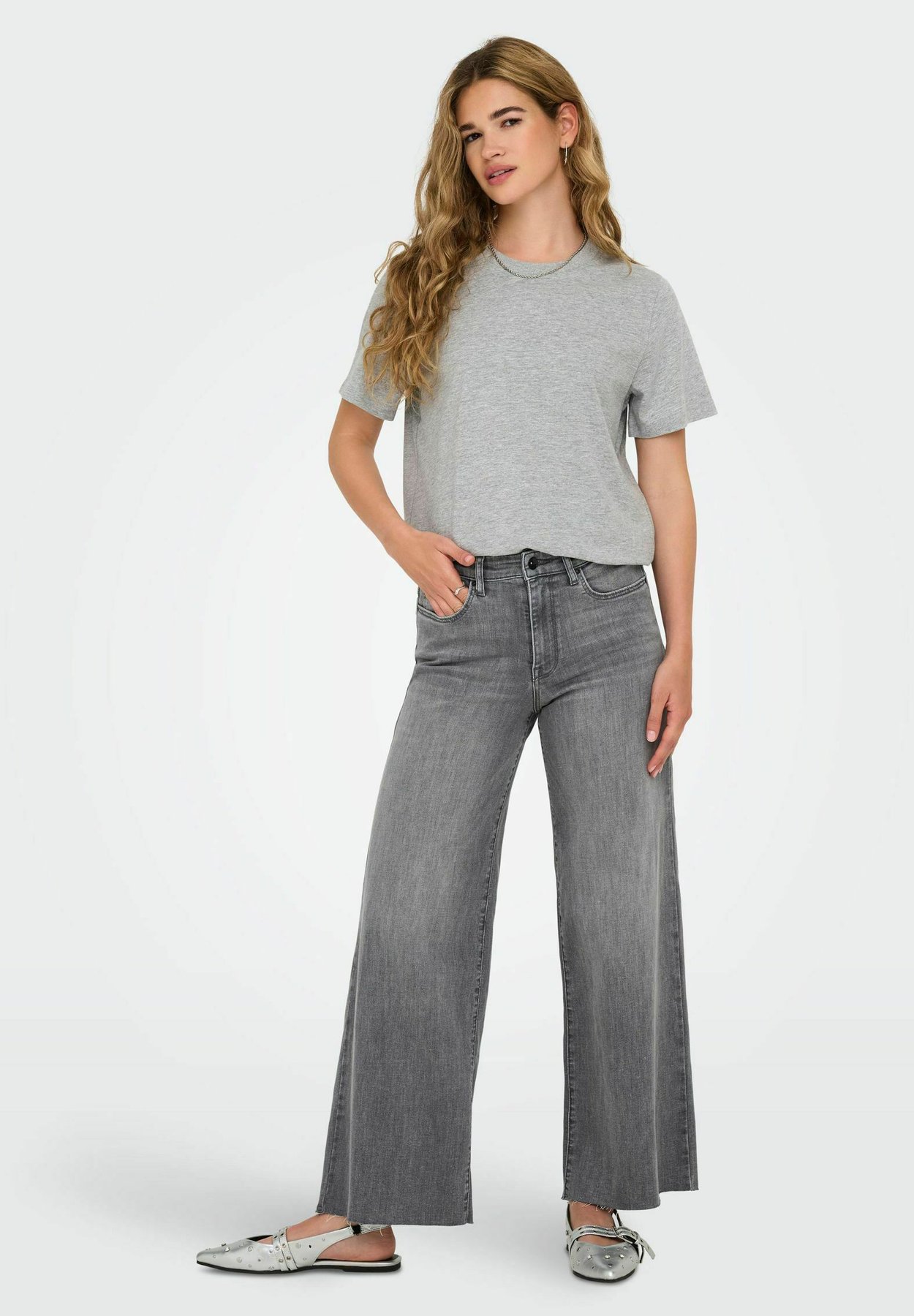 Wide-fit ONLANN-MADISON High waist Cropped Fit