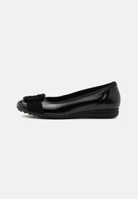 Επιλέχθηκε, black