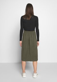 Marc O'Polo A-linjainen hame - dark green