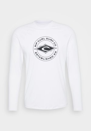 Bela surfer majica z dolgimi rokavi, izdelana iz lahkotnega materiala, z zwart krogastim logotipom in besedilom na sredini ter raglan rukavi.