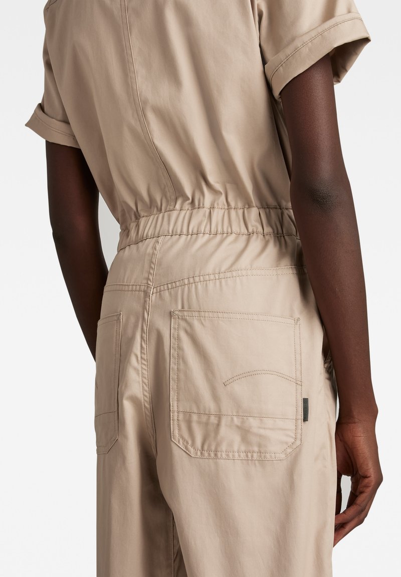 Damen Kleider | G-Star ARMY JUMPSUIT SHORT SLEEVE Jumpsuit westpoint khaki/beige - HO91283 Damen Kleider | G-Star ARMY JUMPSUIT SHORT SLEEVE Jumpsuit westpoint khaki/beige - HO91283