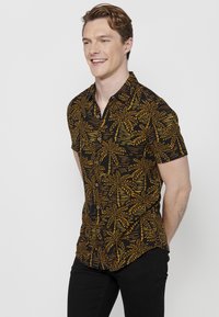 Koroshi SHORT SLEEVE - Camicia - tierra   earth brown