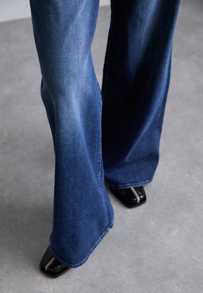 Mother THE DITCHER ROLLER SNEAK - Wide Leg - cannonball