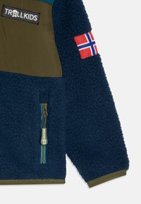 TROLLKIDS AURLANDSFJORD UNISEX - Flísová bunda - dark marine/mystic blue/pine green