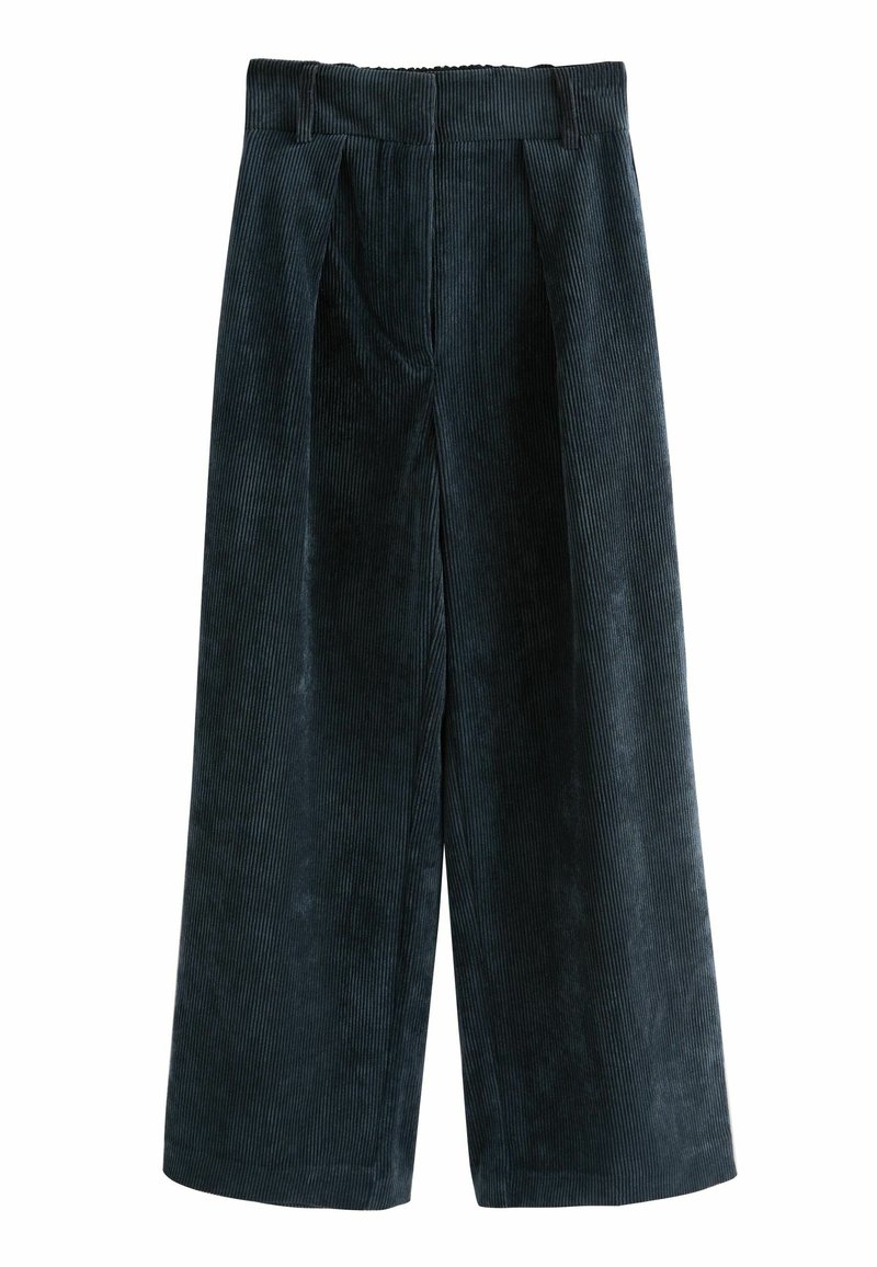 Pantalon large en velours côtelé gris foncé à taille haute avec plis à l'avant et passants de ceinture, présenté sur fond blanc.