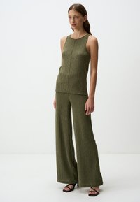Jimmy Key WIDE  khaki