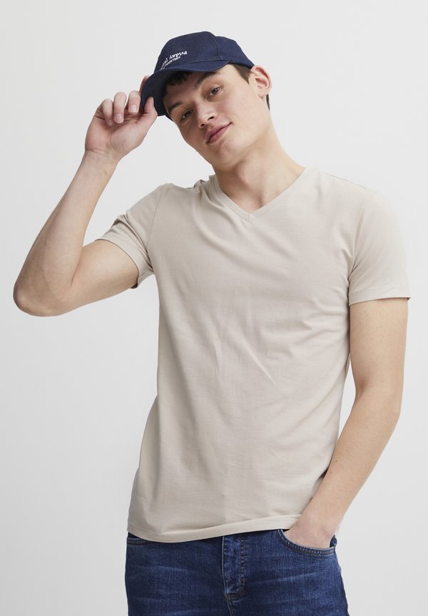 LINCOLN VNECK - Basic T-shirt - chateau gray