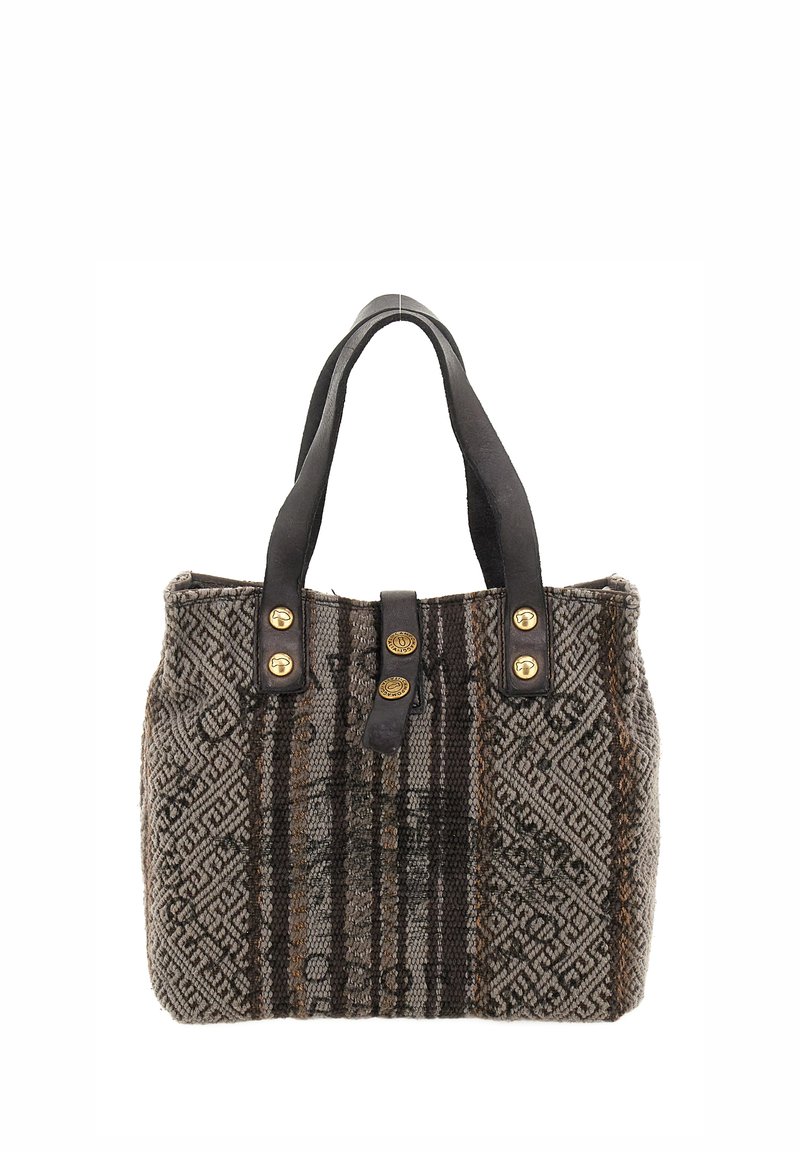 Borsa a tracolla in tessuto intrecciato con motivo geometrico marrone e grigio, manici in pelle nera e dettagli in metallo dorato.