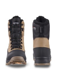 Brune og sorte vandtætte vandrestøvler med struktureret stof, robust gummisål og snørebåndssystem. Blød pelsforing øverst.