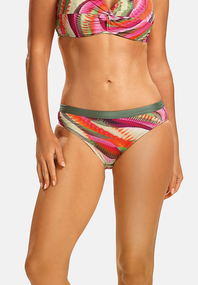 Zestaw bikini z wzorzystą górą w formie skrętu oraz niskim stanem. Kolory obejmują różowy, zielony i beżowy, a materiał jest gładki i elastyczny.