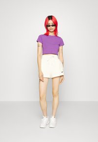 Nike Sportswear SPORTSWEAR PHOENIX FLEECE - Calções - white