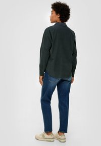 s.Oliver Button-down blouse - tannengrün