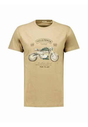 T-shirt beige à manches courtes avec une illustration de moto vintage et le texte Fuel & Power, Ride Fast, Built for Speed, Made to Last.