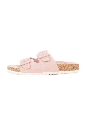 Slidesandal med en blød pink ruskindsoverdel, to justerbare spænder og en korklignende fodseng på en hvid gummisål.