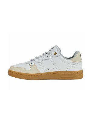 Sneakers - white