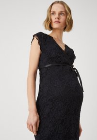 MAMALICIOUS MLMIVANE TESS CAP DRESS - Kokteilinė suknelė / vakarėlių suknelė - black
